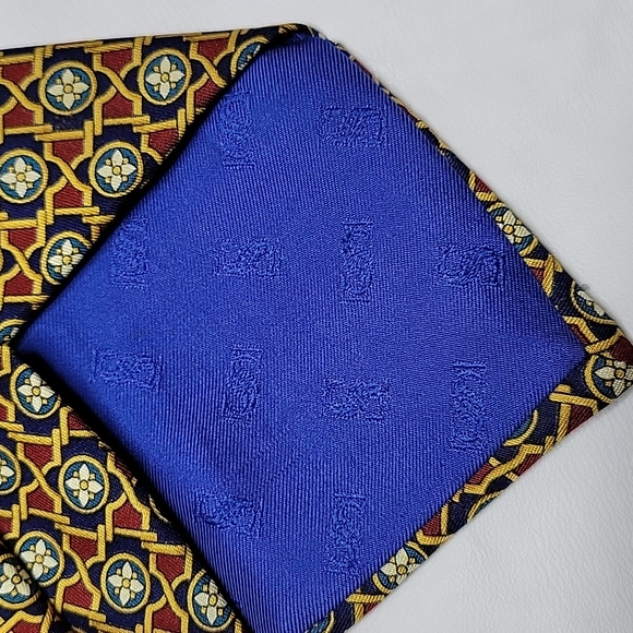 SULKA Dark Red Blue Yellow Print Silk Neck Tie - Picture 4 of 8